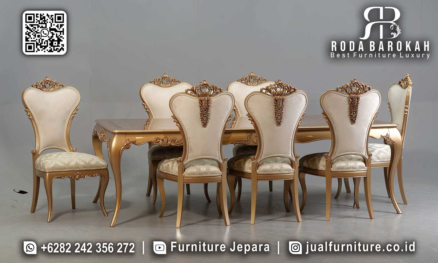 Nikmati suasana makan yang mewah dengan meja makan Bruges dari kayu jati dan kain bludru. Segera miliki untuk rumah Anda!