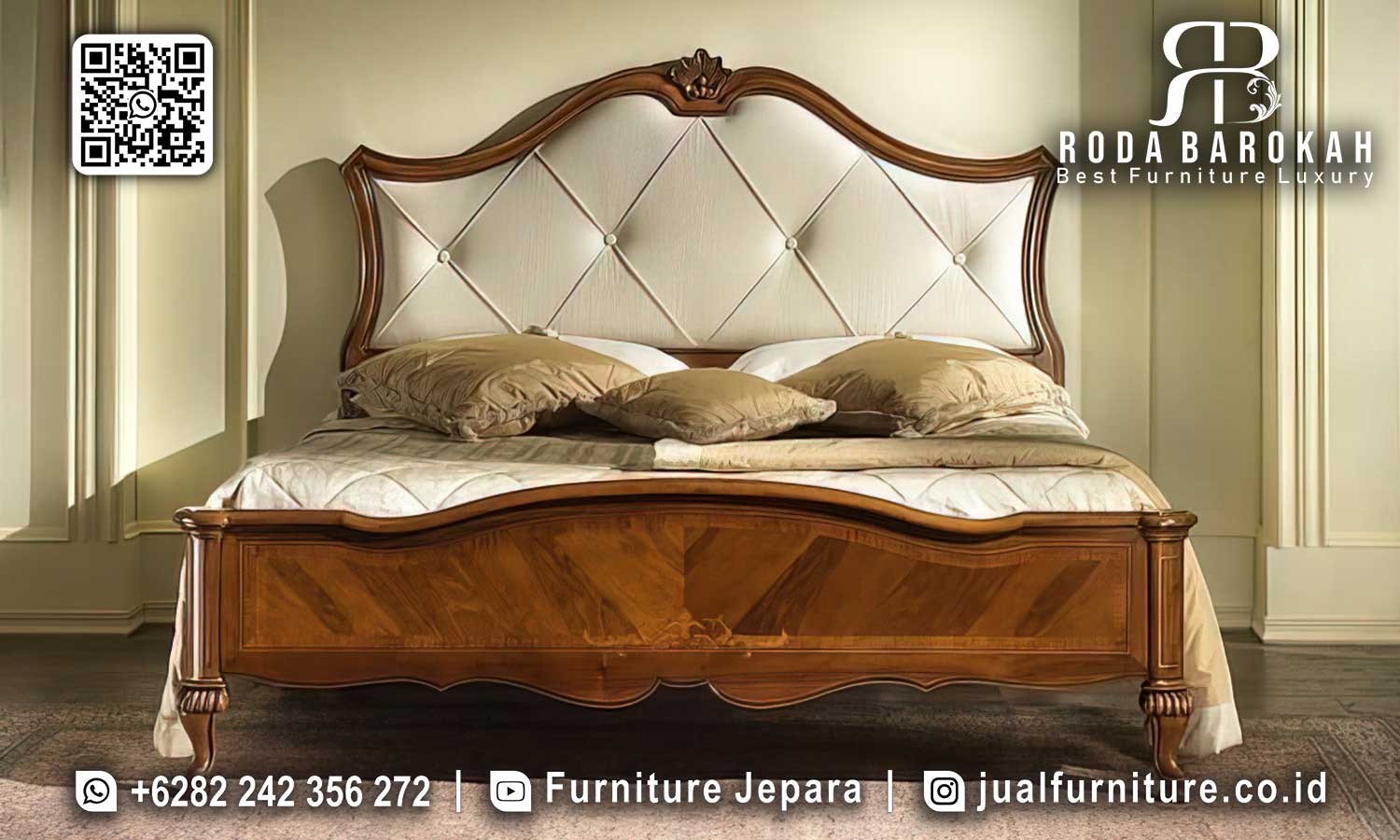 Dapatkan kenyamanan maksimal dengan Tempat Tidur Jati Natural Lusso, dilengkapi kepala berlapis kain bludru, cocok untuk gaya klasik modern.