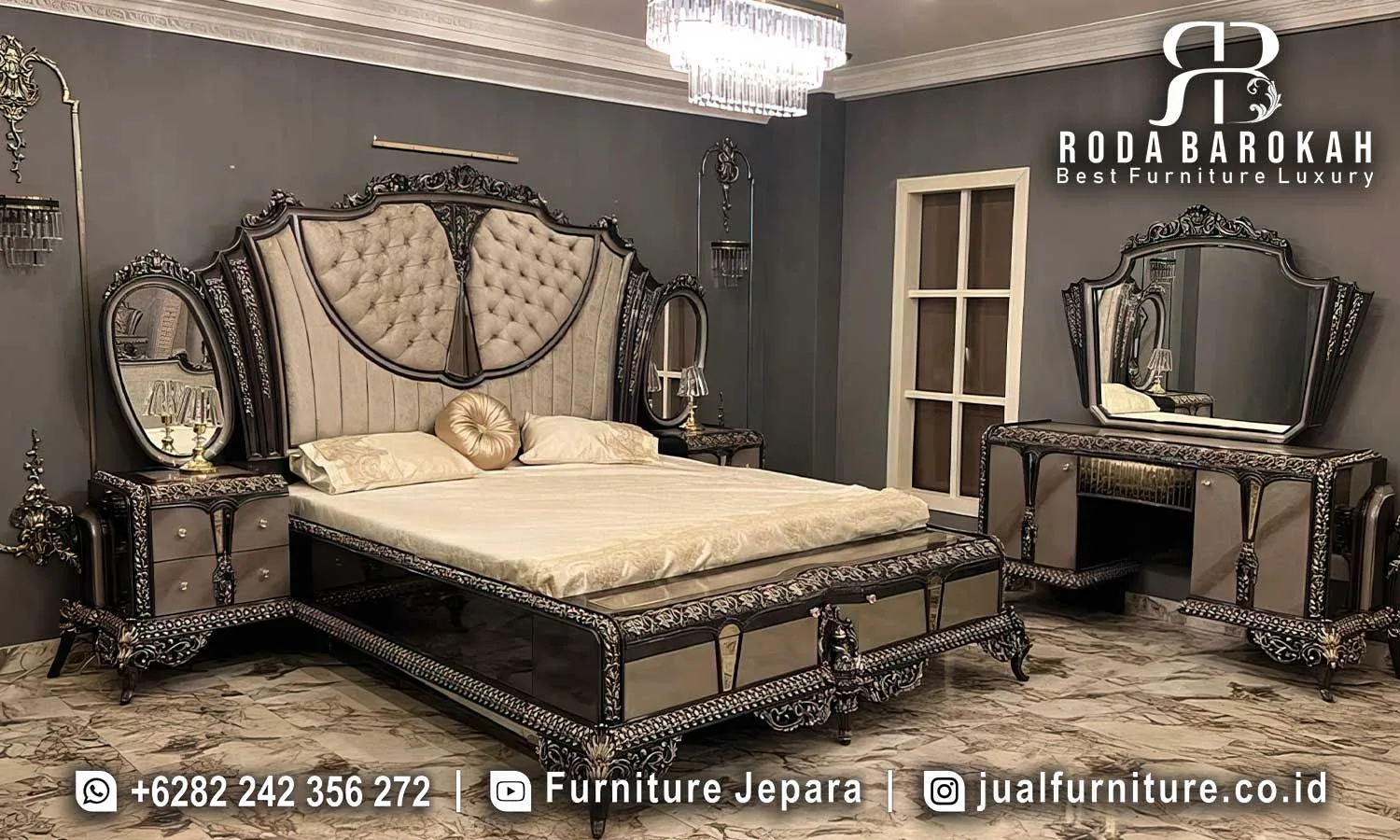 Set Tempat Tidur Mewah Baroque Hitam Silver Ukiran Jepara STT-648 1 Set tempat tidur mewah Baroque hitam silver STT-648 lengkap dengan ranjang headboard wingback diamond tufting beludru greige, cermin oval di sisi headboard, nakas mirrored, dan dresser cermin lebar ukiran hitam silver.