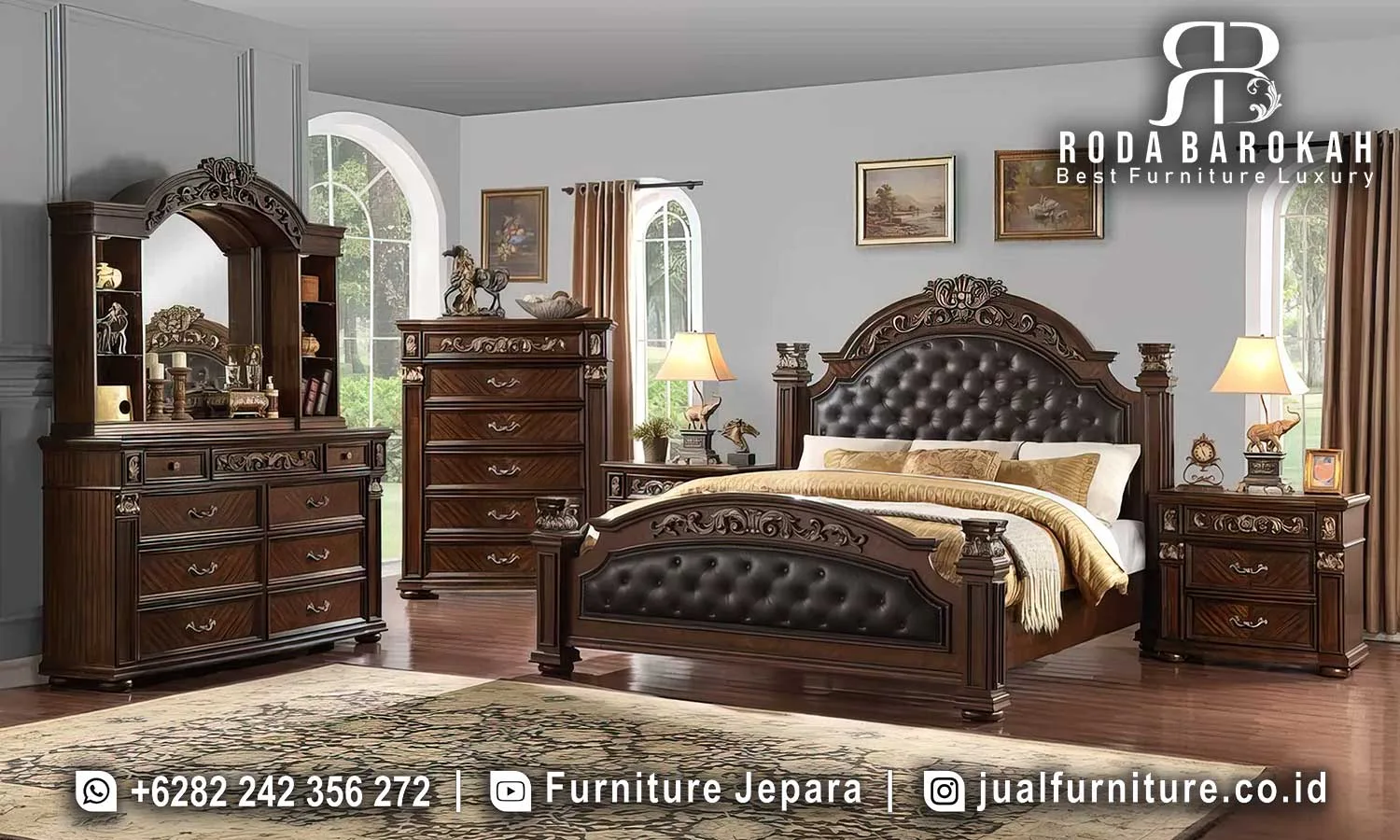 Tempat Tidur Mewah Ukir Salak Tua Terbaru STT-645 1 Set tempat tidur mewah ukir salak tua STT-645 lengkap dengan ranjang headboard tufting kulit hitam tiang tinggi, nakas ukir, chest of drawer, dan meja rias dengan cermin lengkung bermahkota.